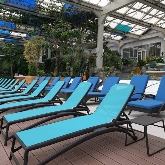 Шезлонг-лежак пластиковый Atlantico антрацит, голубой 1720-2040х700х350 мм