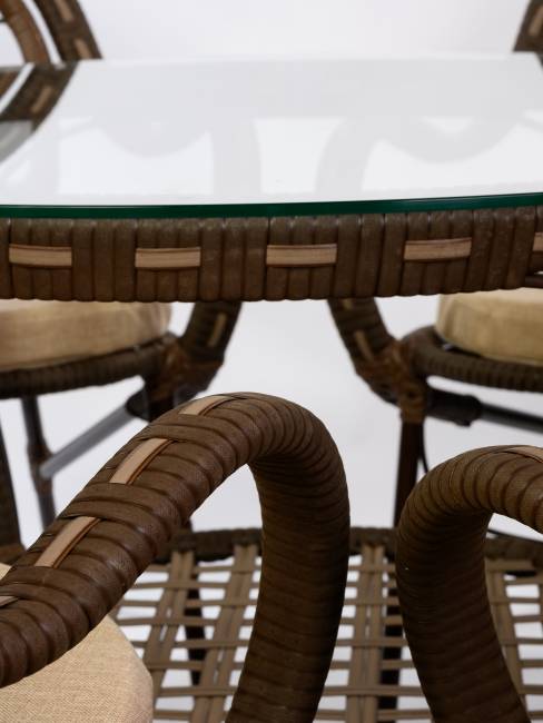 Стол Java (Ява) из искусственного ротанга, орех