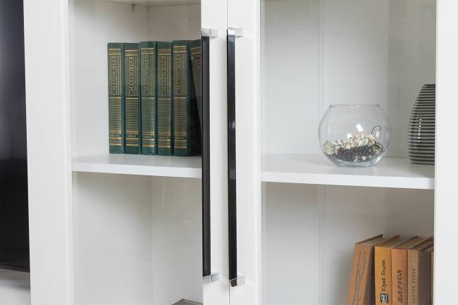 Стенка для гостиной с сервантом Валенсия № 60 цвет белый шагрень